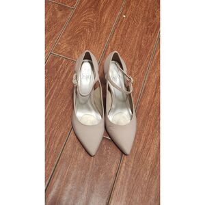 Impo Women's Heels 3" in Beige Nude sz 8.5 M pageant